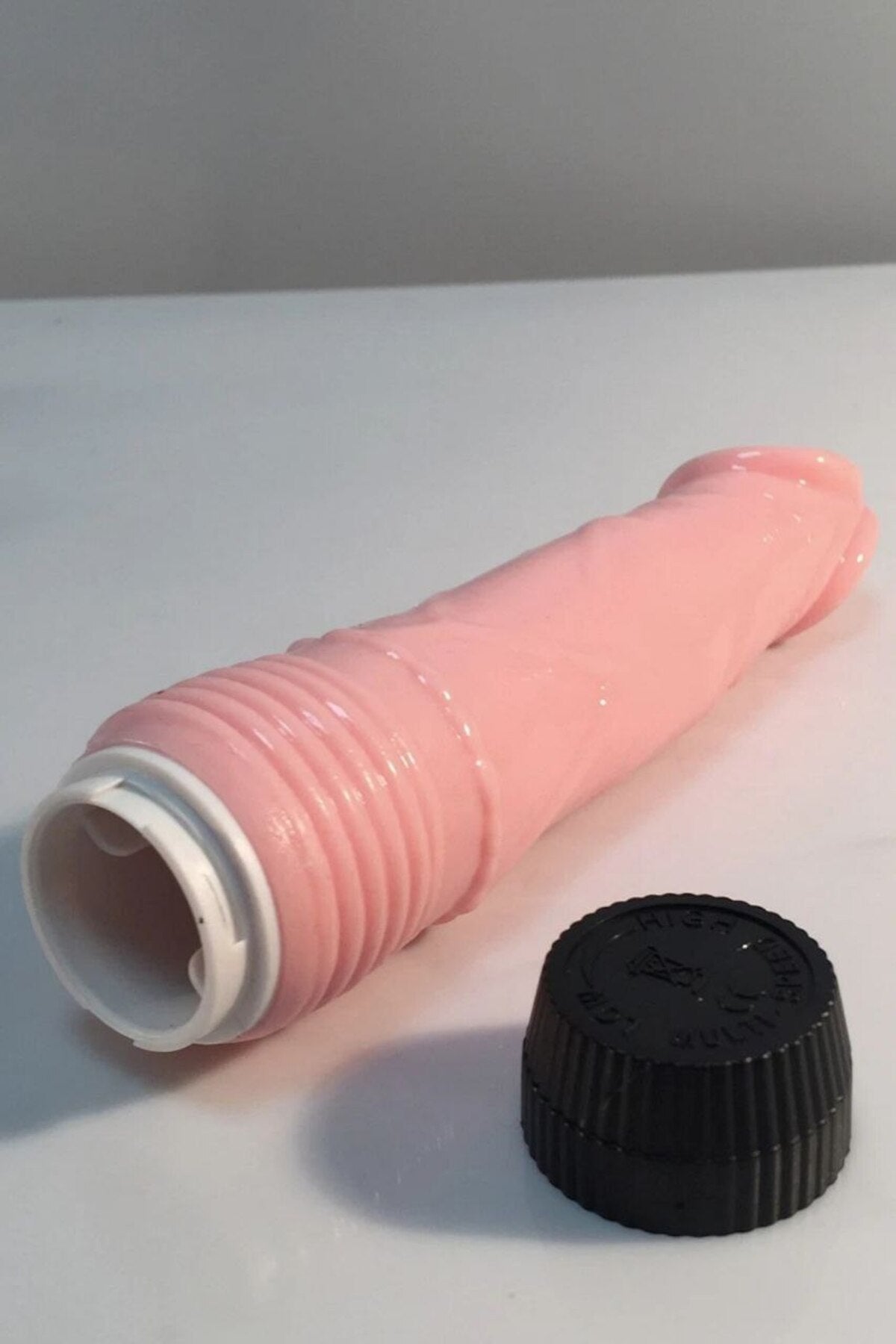 Titreşimli Dildo Ten Renk Jel Vibratör 20 cm